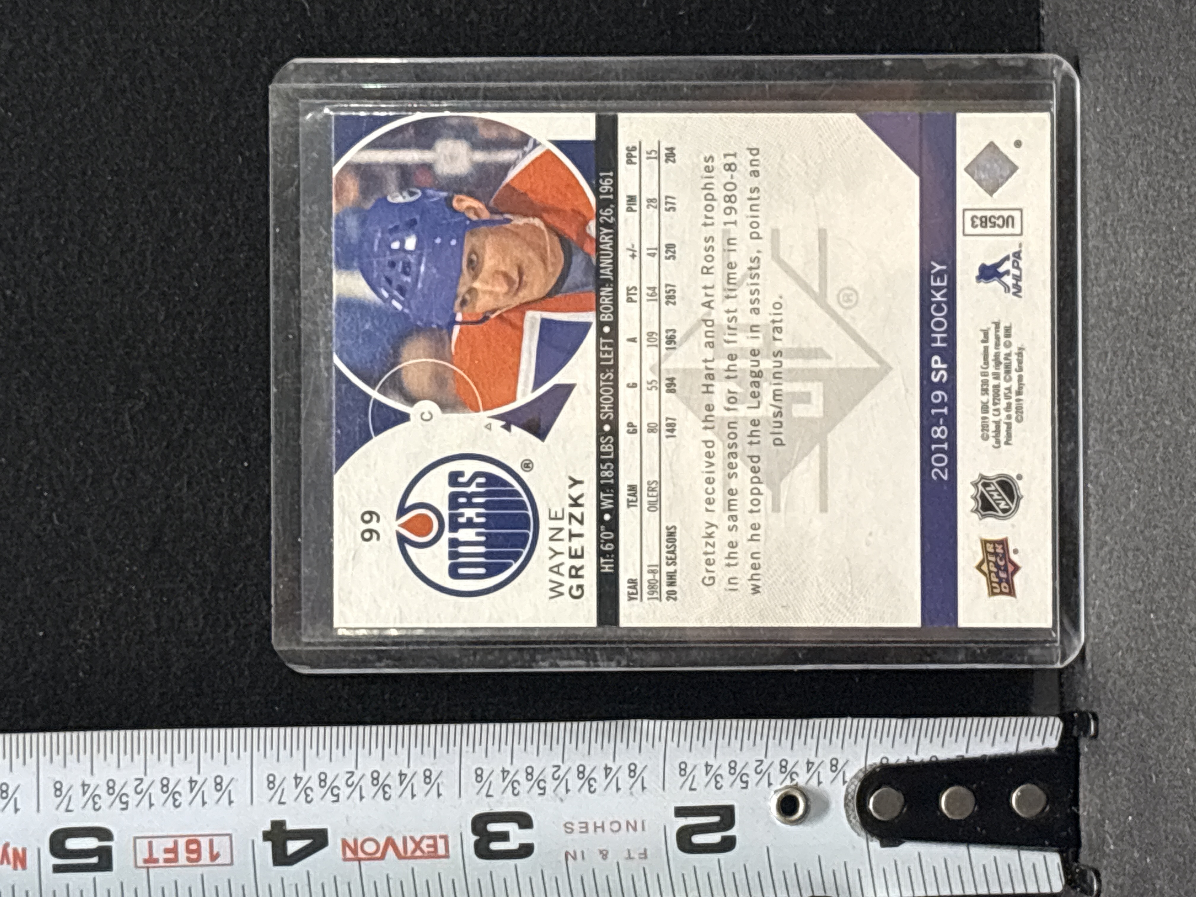 LOT 2026-663 — Carte de hockey de collection Wayne Gretzky, numéro 99, des Oilers d’Edmonton… — photo 2
