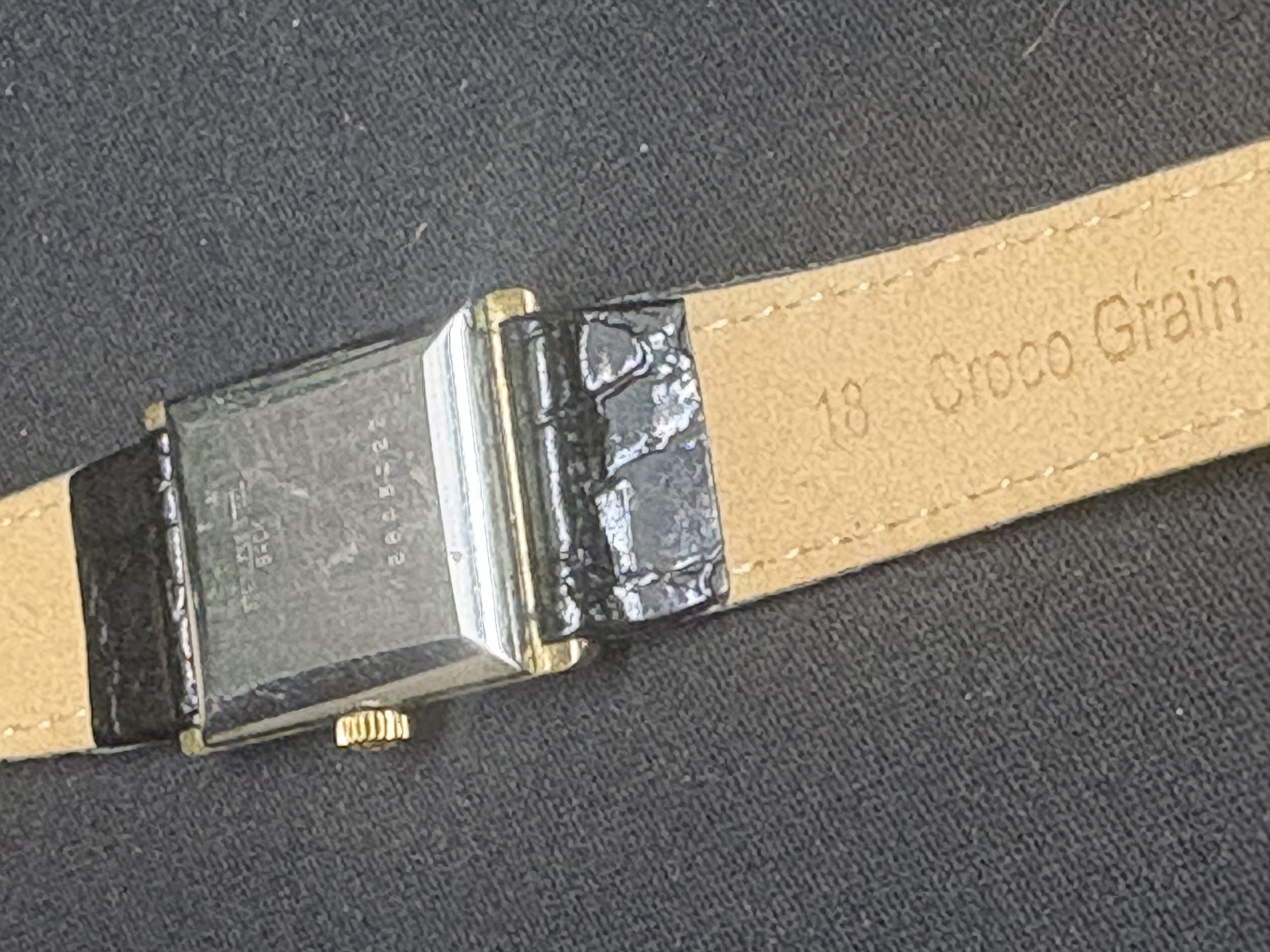 LOT 2026-679 — Ensemble de quatre montres-bracelets comprenant une montre Orient à cadran… — photo 11