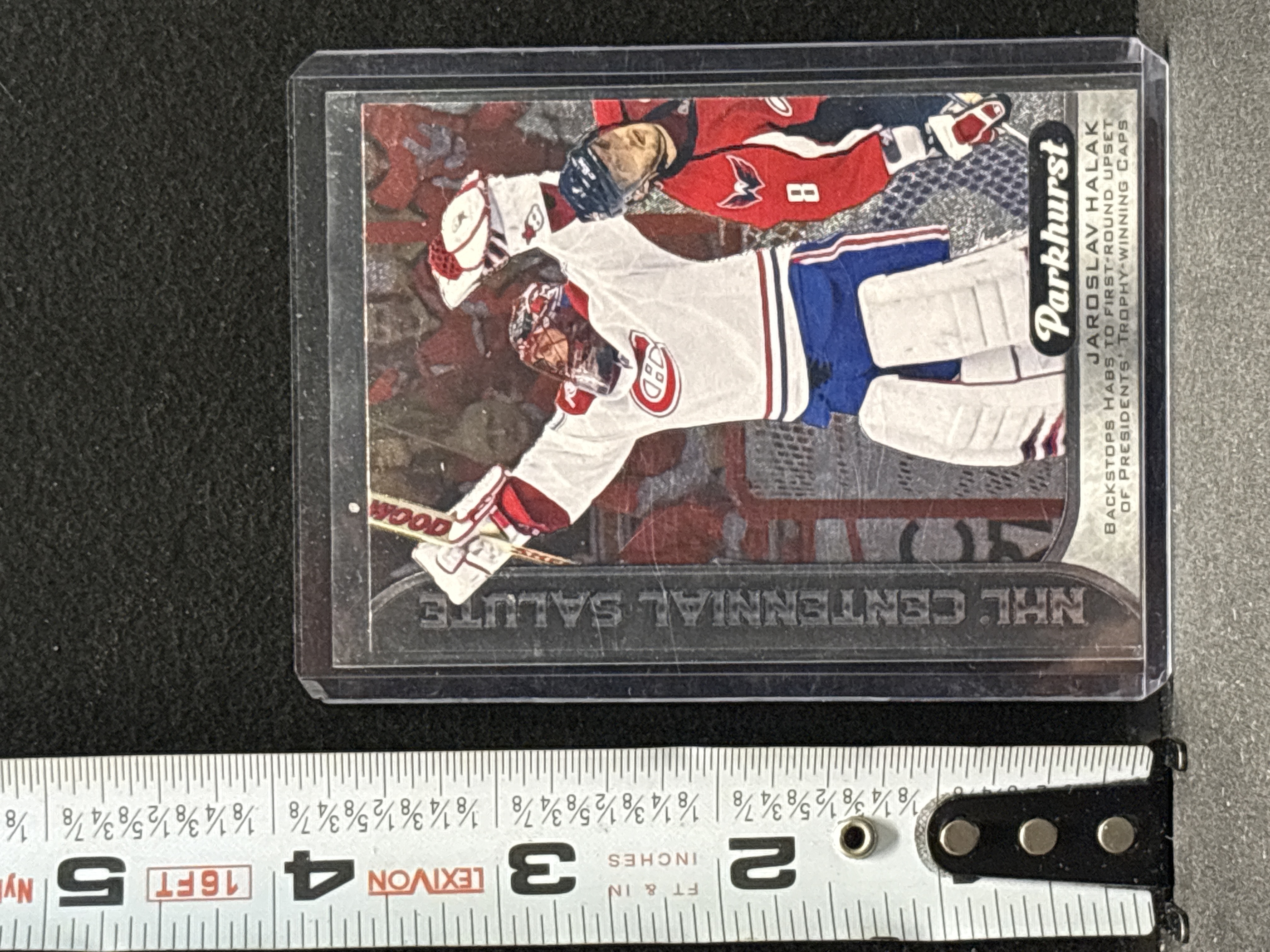 LOT 2026-686 — Carte de hockey Parkhurst 2016-2017, modèle « Center Ice Salute » S-13… — photo 1