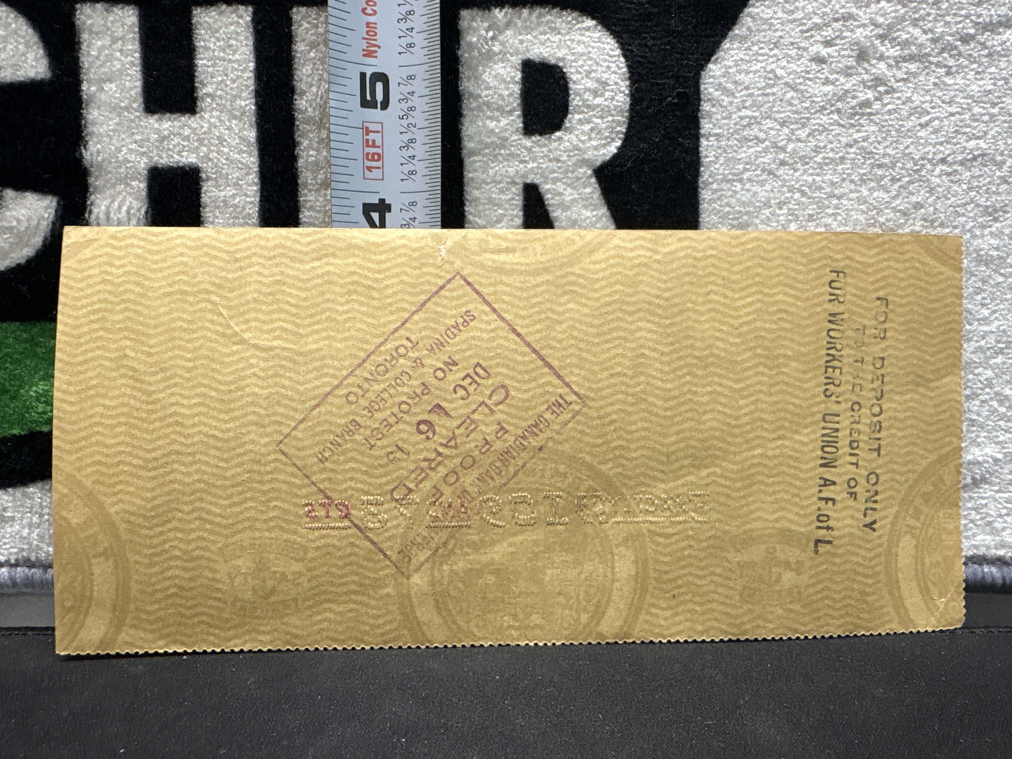LOT 2026-710 — Document bancaire historique composé d’un chèque de **The Dominion Bank**… — photo 2