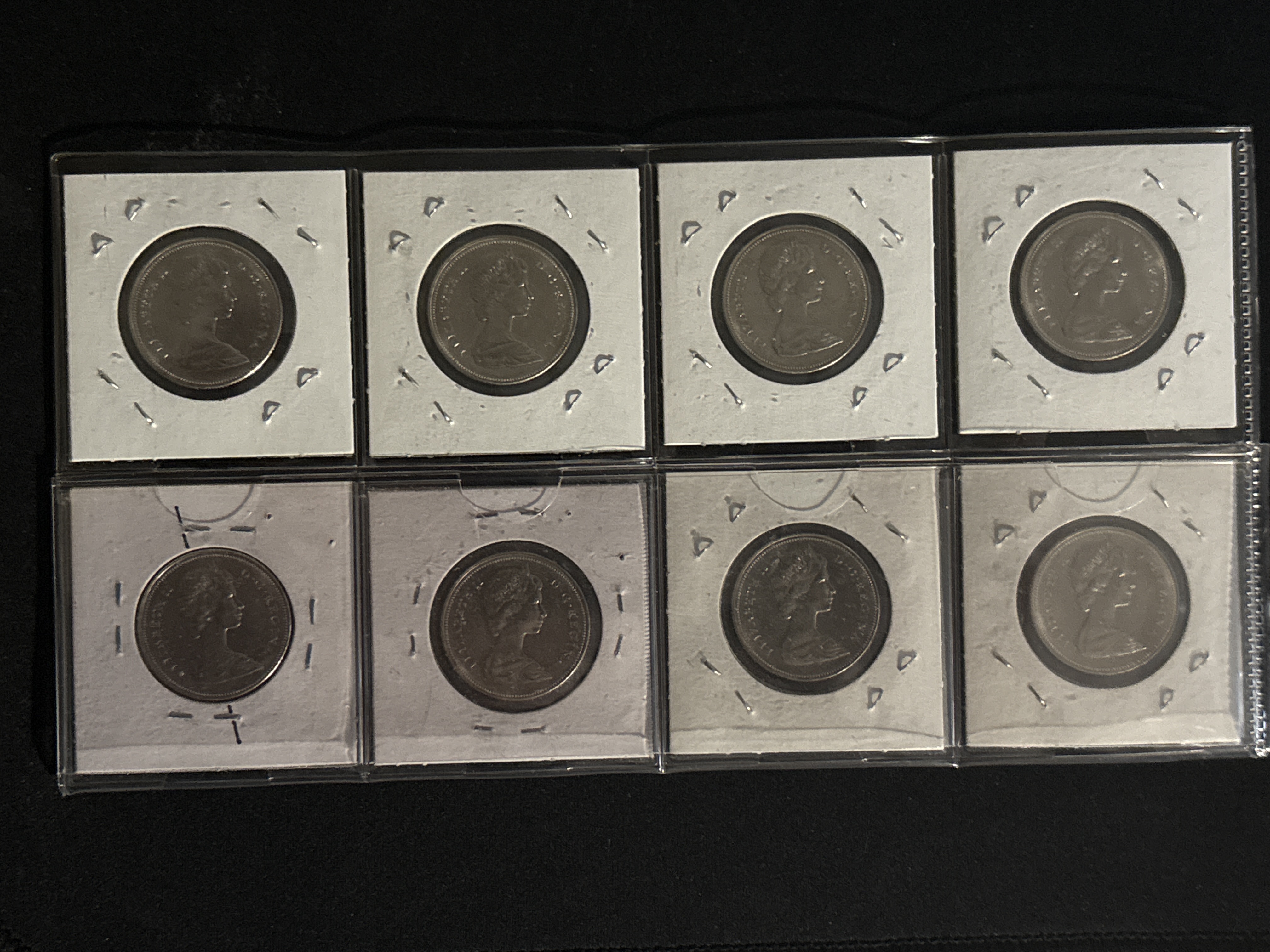 LOT 2026-714 — Lot de 8 pièces de monnaie canadiennes de 50 cents, datées de 1968 à 1975… — photo 2
