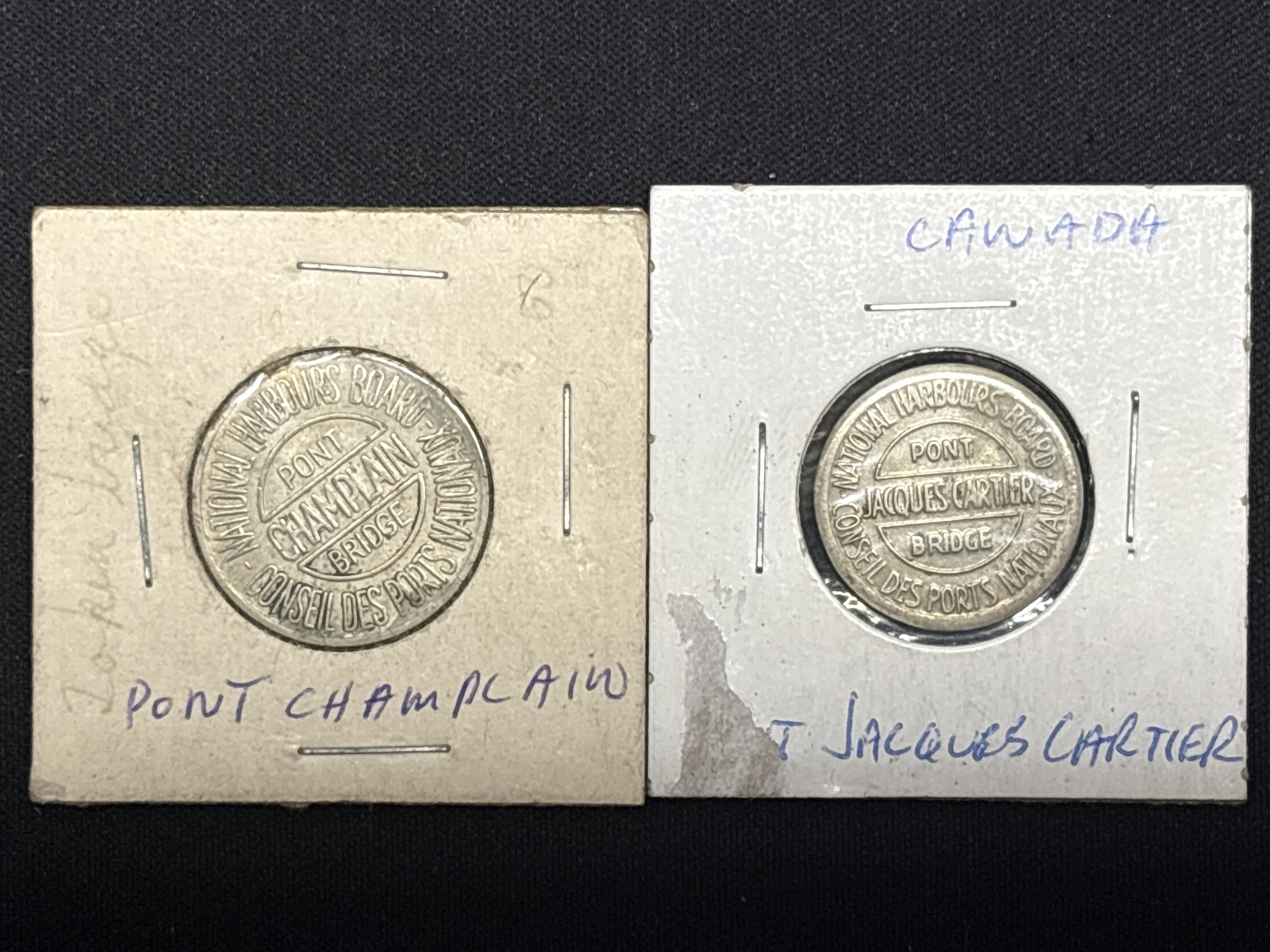 LOT 2026-723 — Ensemble de 2 médailles commémoratives en métal liées aux ponts montréalais… — photo 1