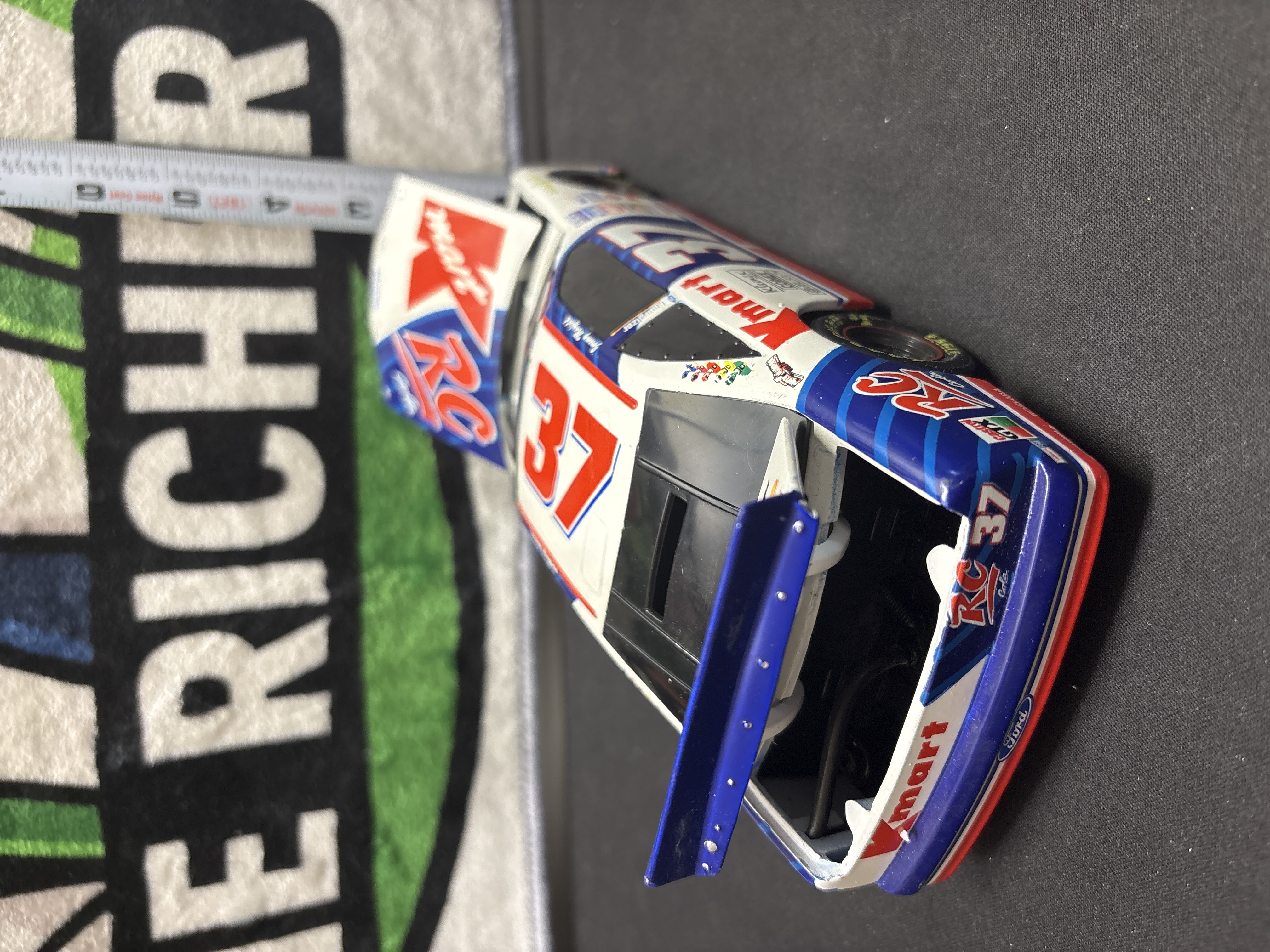 LOT 2026-729 — Voiture miniature NASCAR Action Racing Platinum Series à l’échelle 1:24… — photo 4
