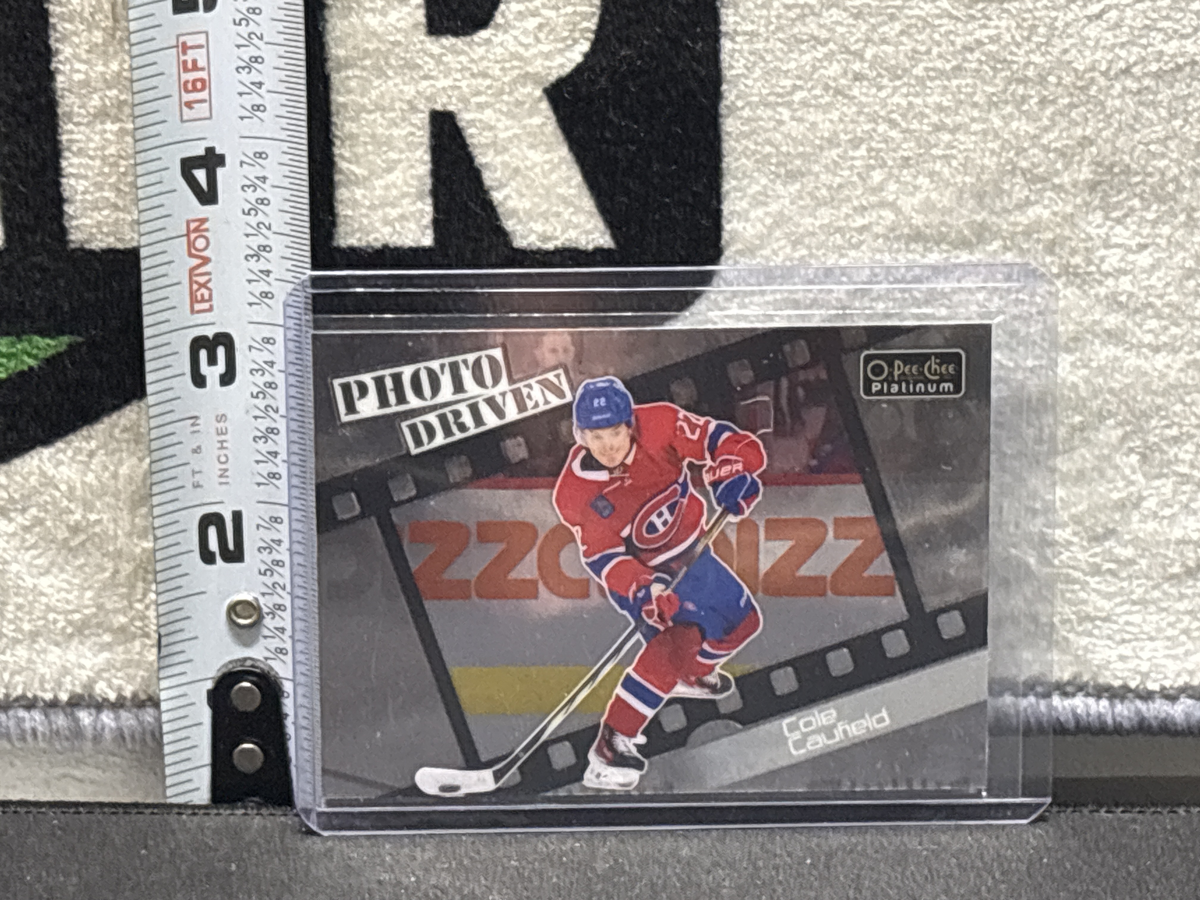LOT 2026-735 — Carte de hockey O-Pee-Chee Platinum 2023-24, modèle « Photo Driven » PD-8… — photo 1