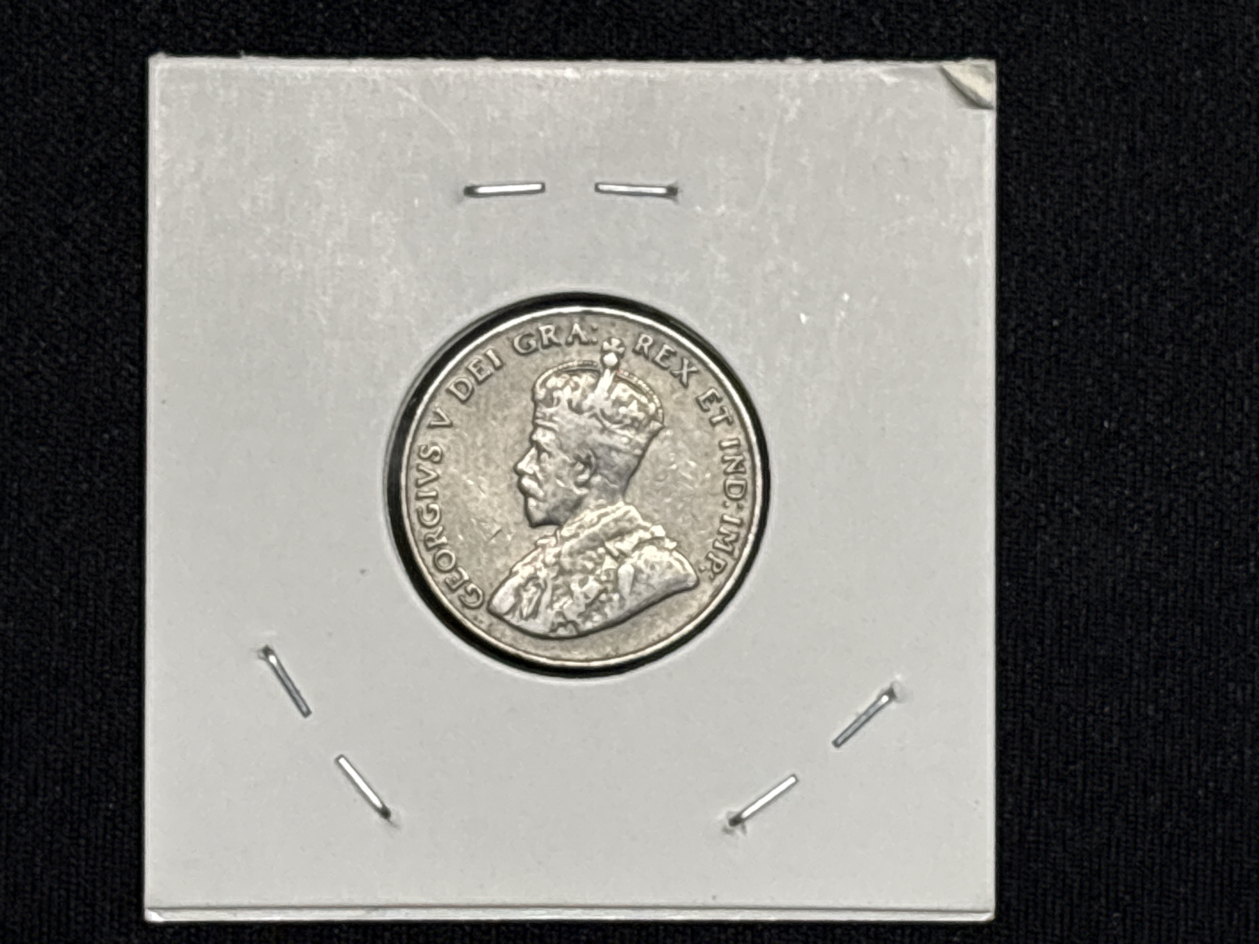 LOT 2026-739 — Pièce de monnaie canadienne de 5 cents datée de 1926, à l’effigie du roi… — photo 2