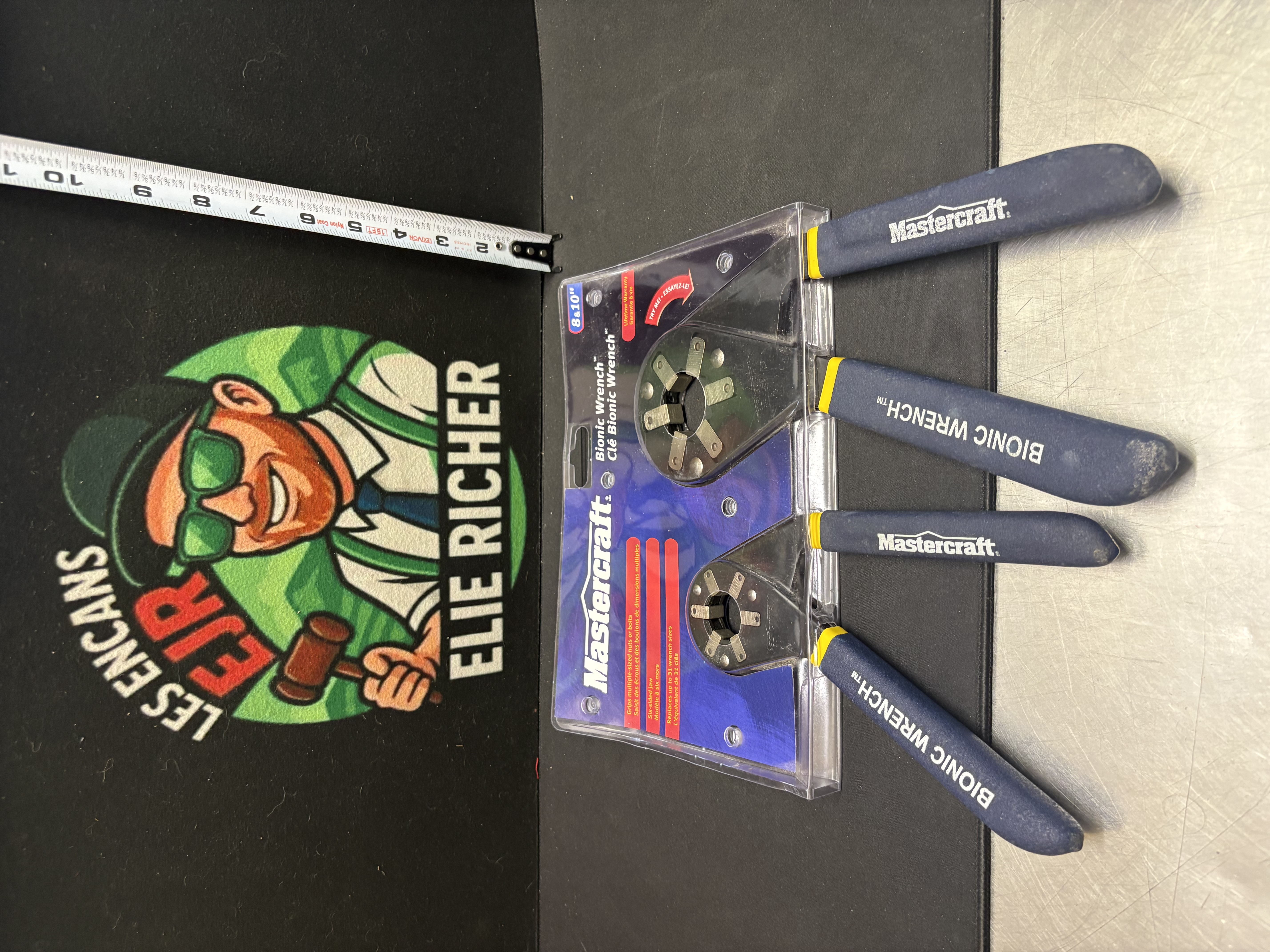 LOT 2026-079 — Ensemble de 2 clés universelles Mastercraft Bionic Wrench – 8 po et 10 po — photo 1