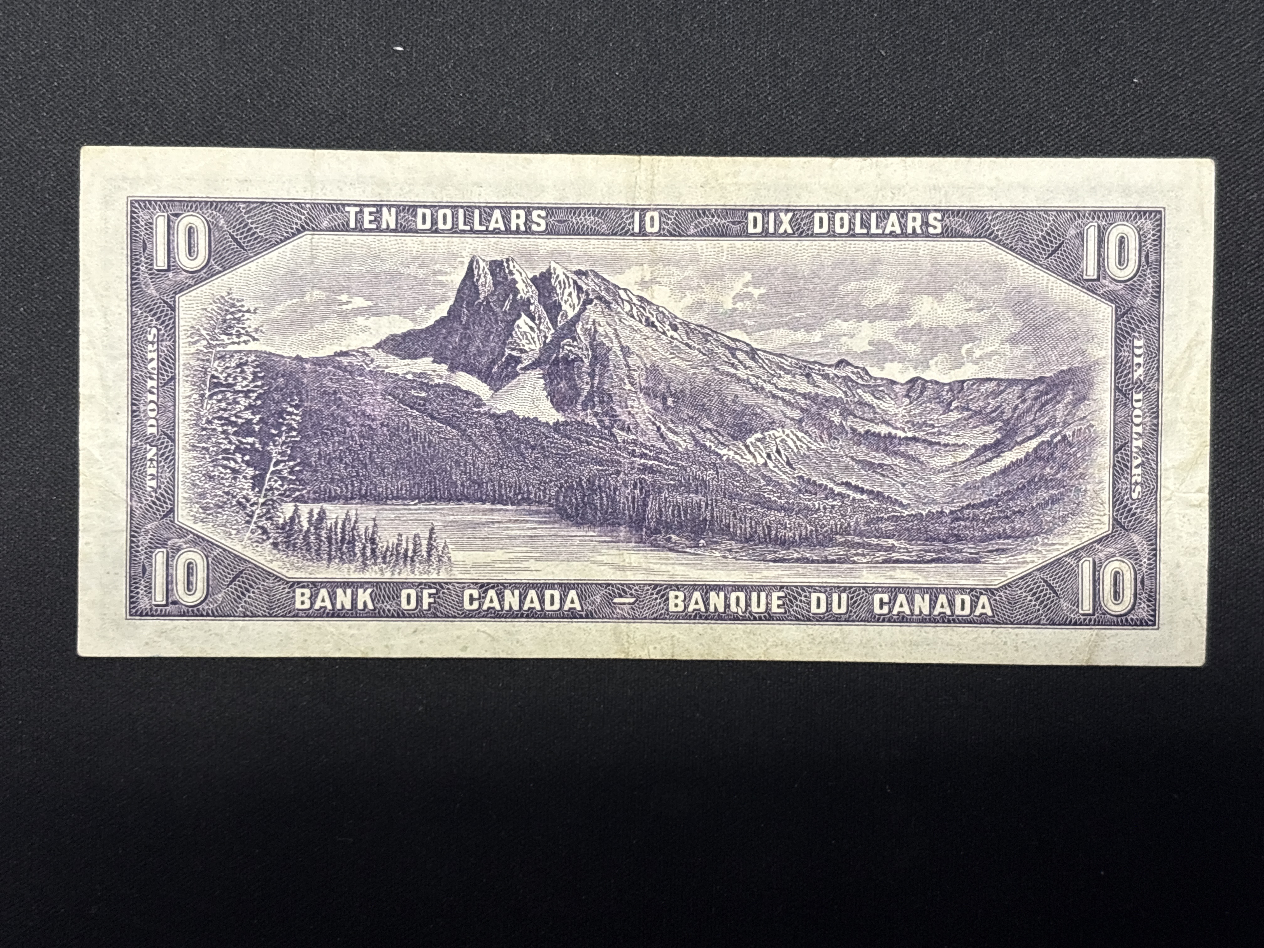 LOT 2026-790 — Billet canadien de 10 dollars de 1954, émis par la Banque du Canada, avec le… — photo 2
