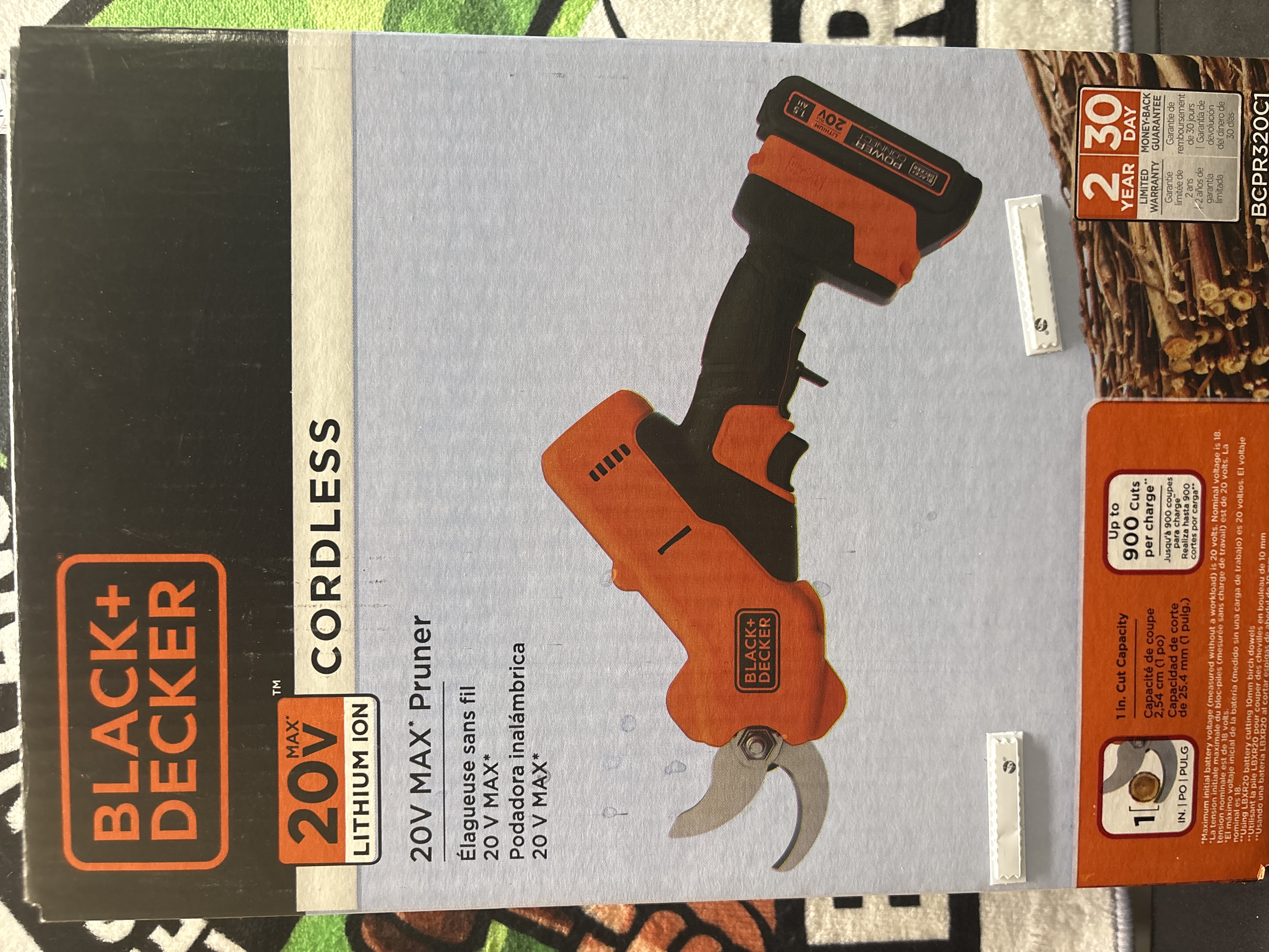 LOT 2026-804 — Élagueuse sans fil BLACK+DECKER 20 V MAX au lithium-ion, modèle BCPR320C1… — photo 2