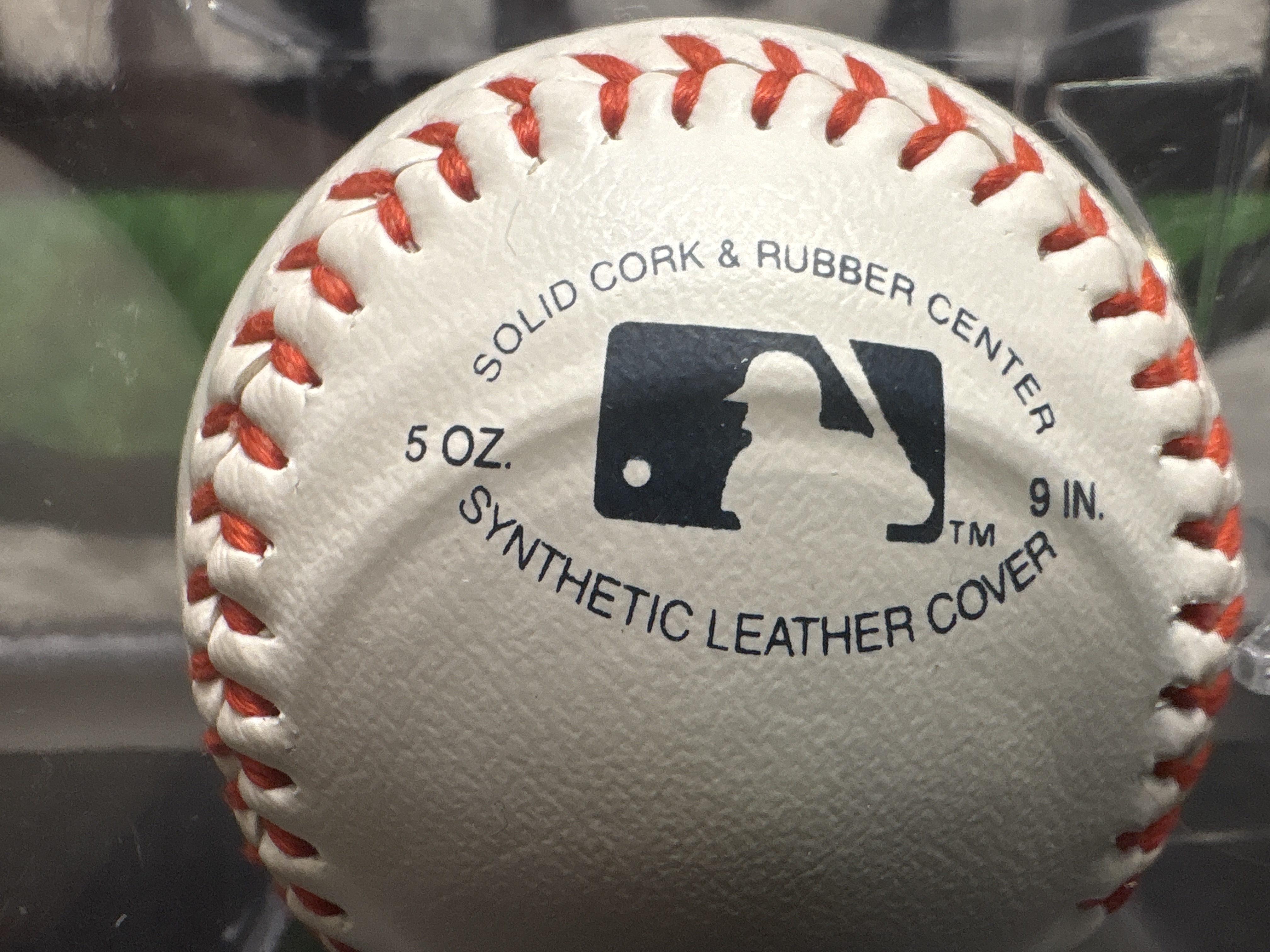 LOT 2026-809 — Balle de baseball Rawlings officielle RBU League, signée par Brian Smith à… — photo 3