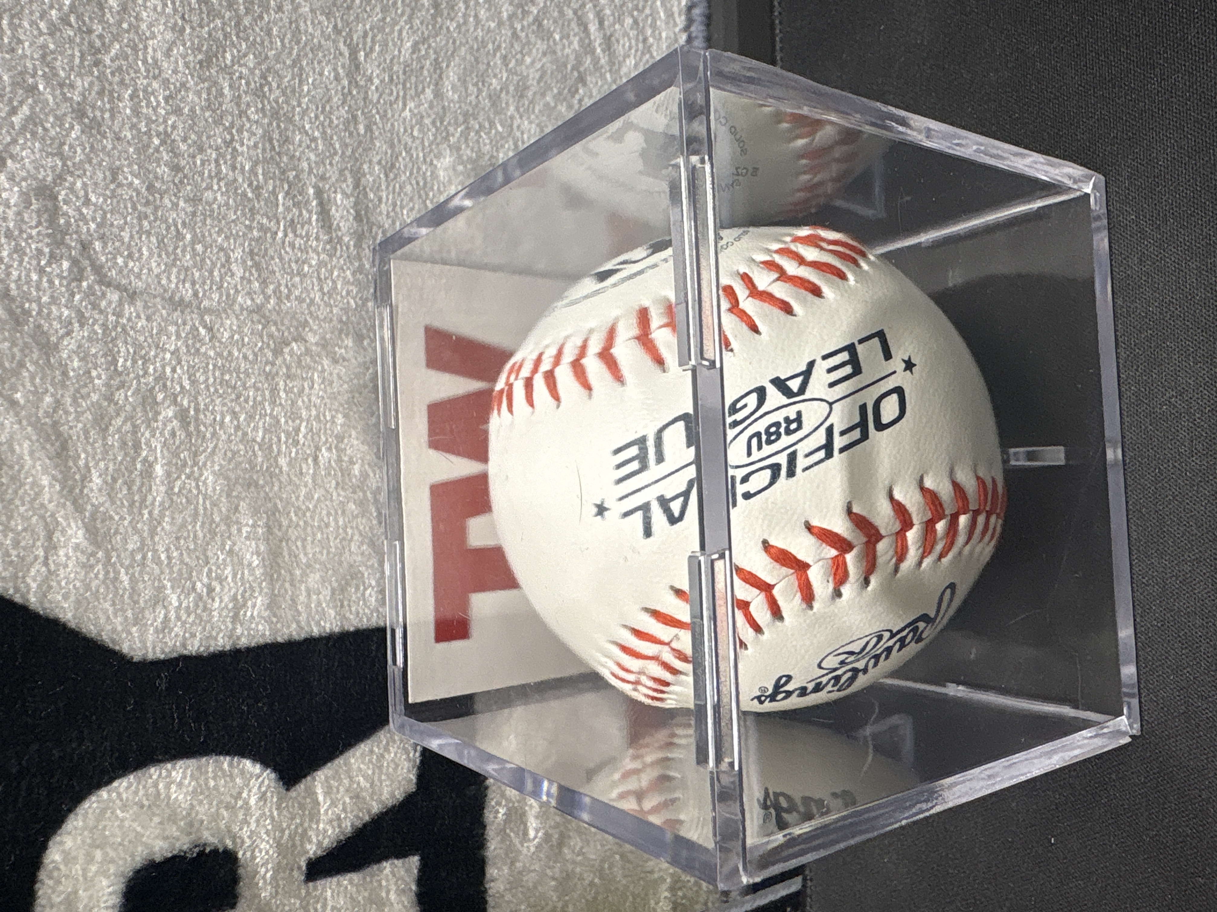 LOT 2026-861 — Balle de baseball Rawlings Official League R8U, avec coutures rouges et… — photo 5