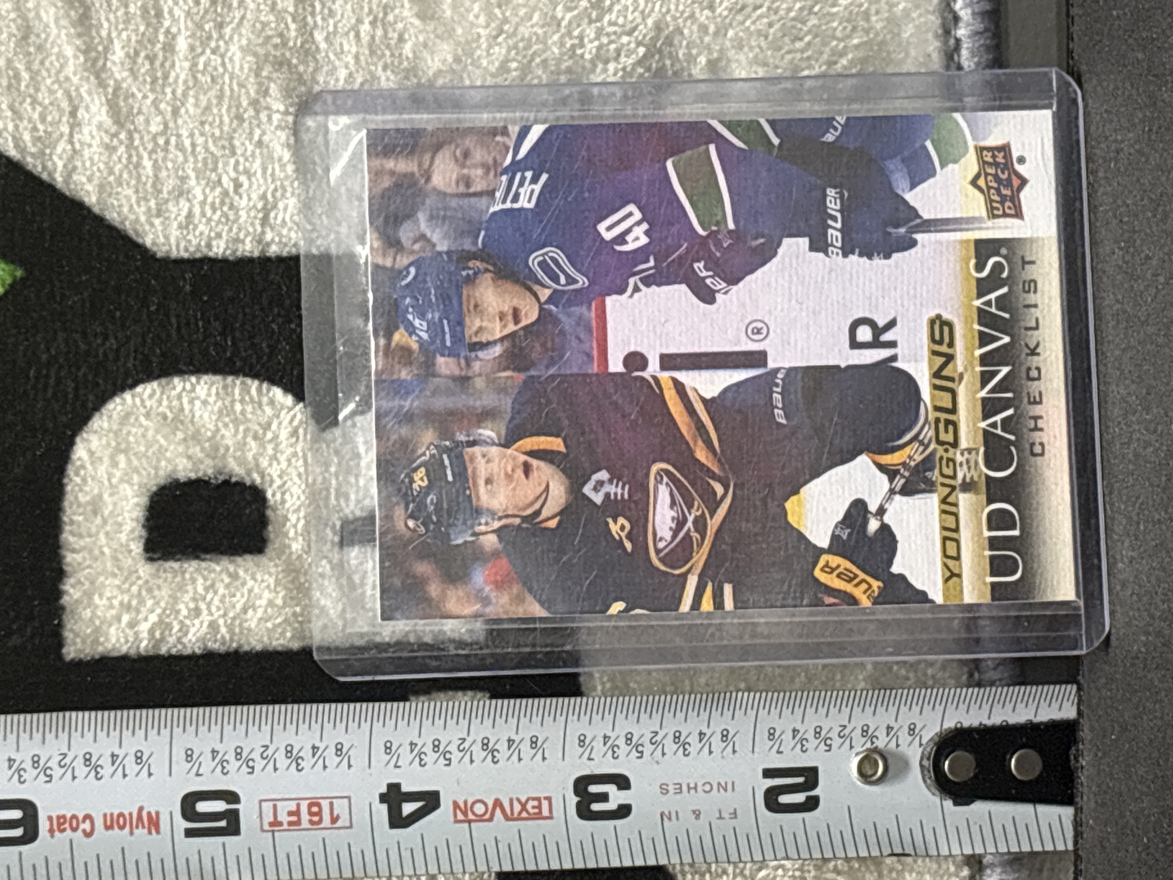 LOT 2026-871 — Carte de hockey Upper Deck Young Guns UD Canvas, no C240, de la série… — photo 1