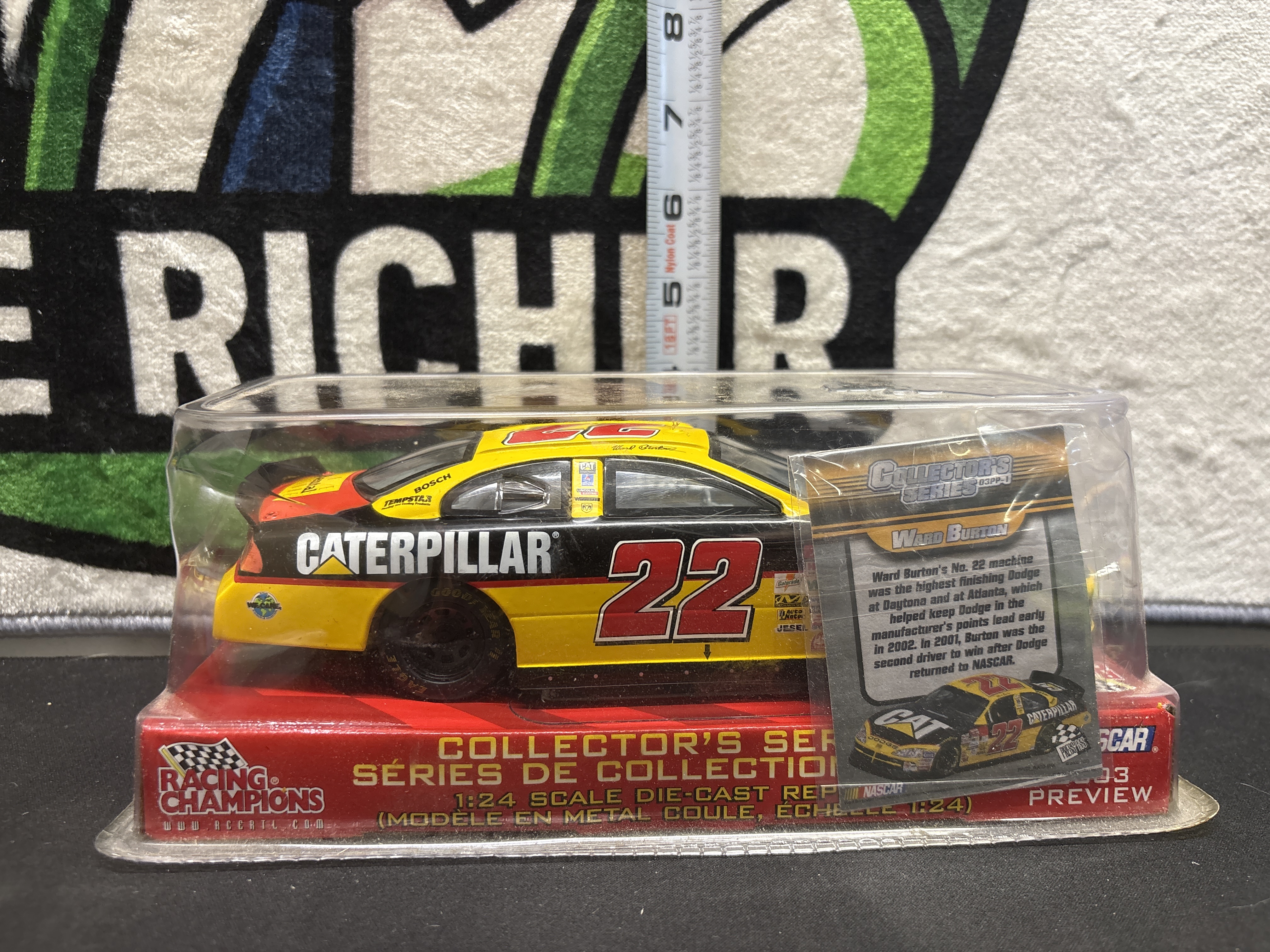 LOT 2026-873 — Réplique NASCAR en métal coulé Racing Champions, série Collector’s Series, à… — photo 2