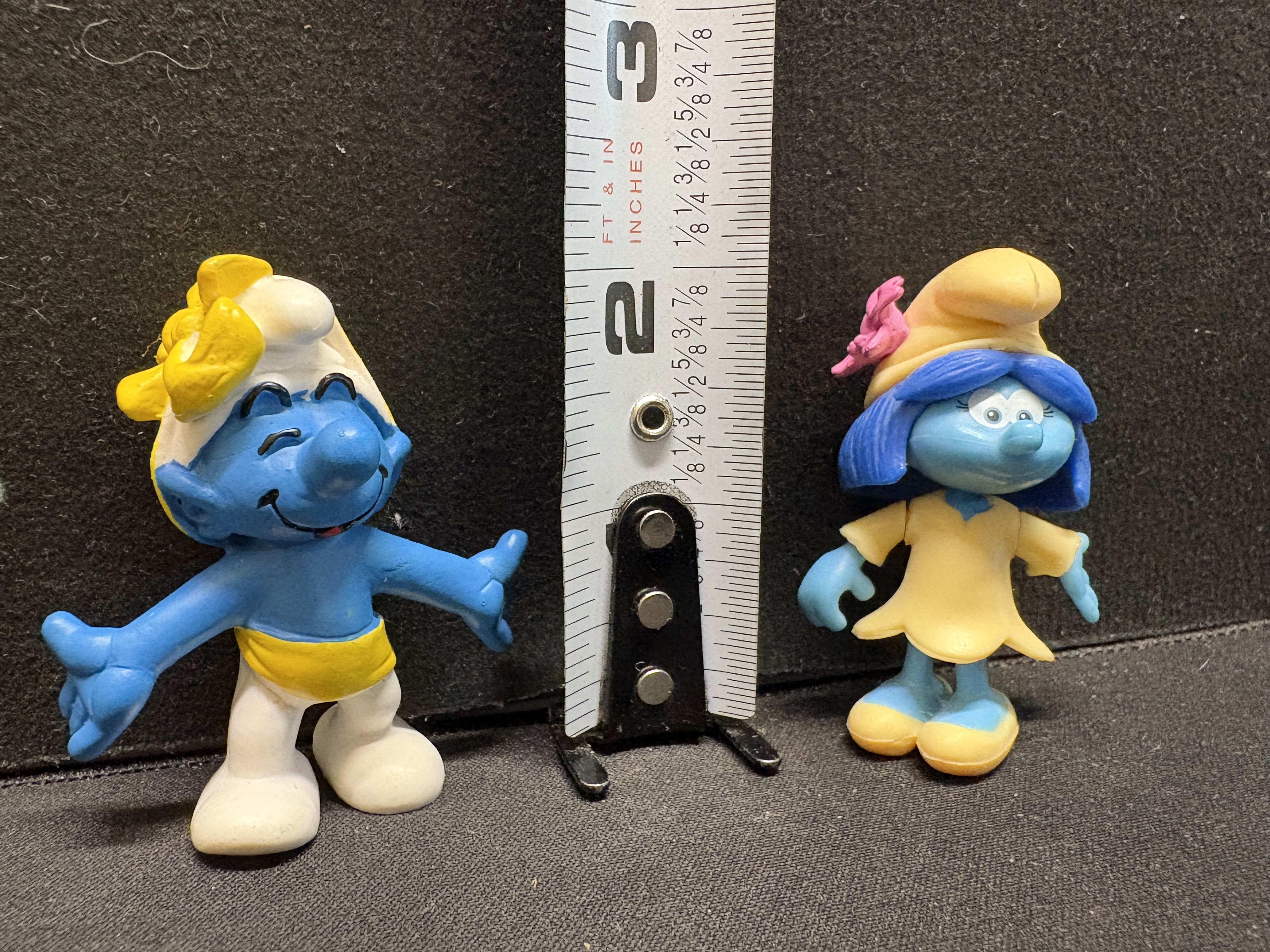 LOT 2026-091 — Lot de 2 figurines Les Schtroumpfs – Schtroumpfette et Schtroumpf – Schleich /… — photo 1