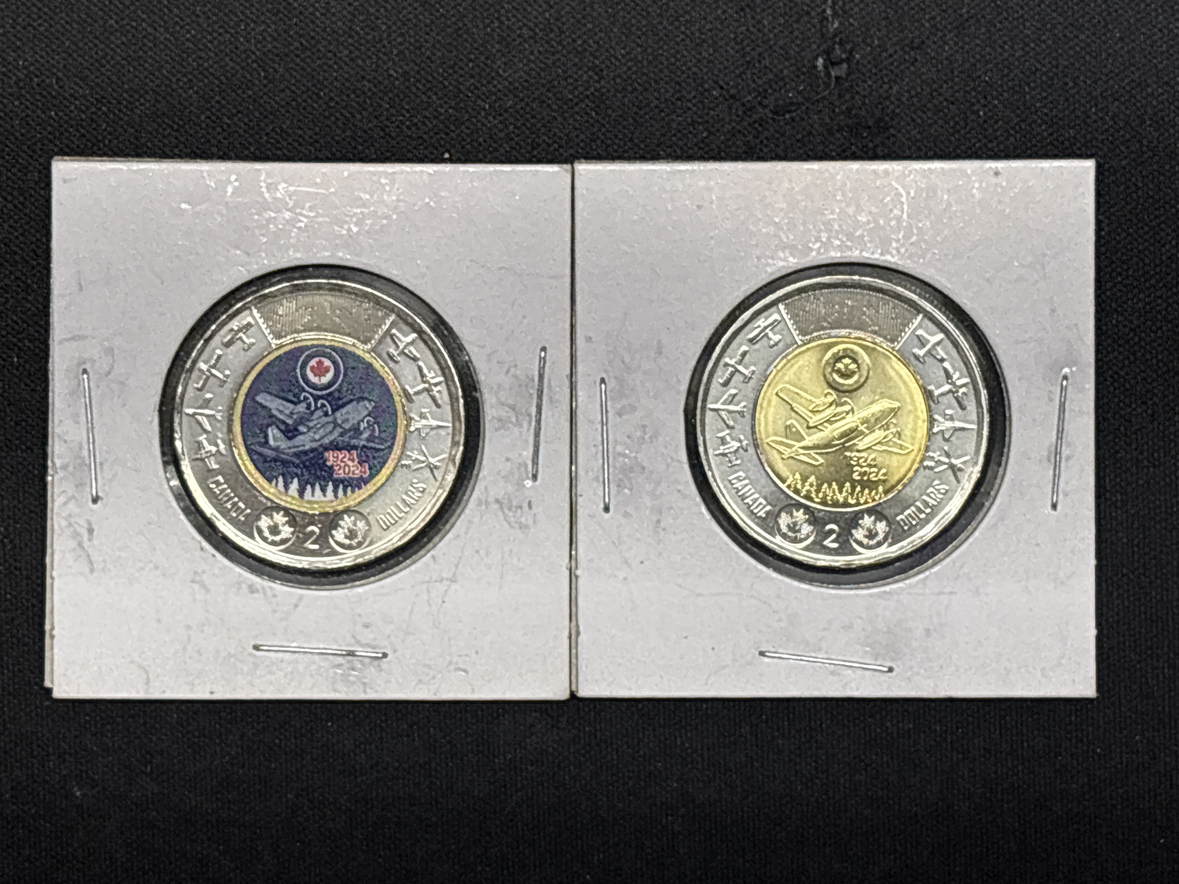 LOT 2026-890 — Ensemble de 2 pièces de 2 dollars canadiennes datées de 2024, commémorant le… — photo 1
