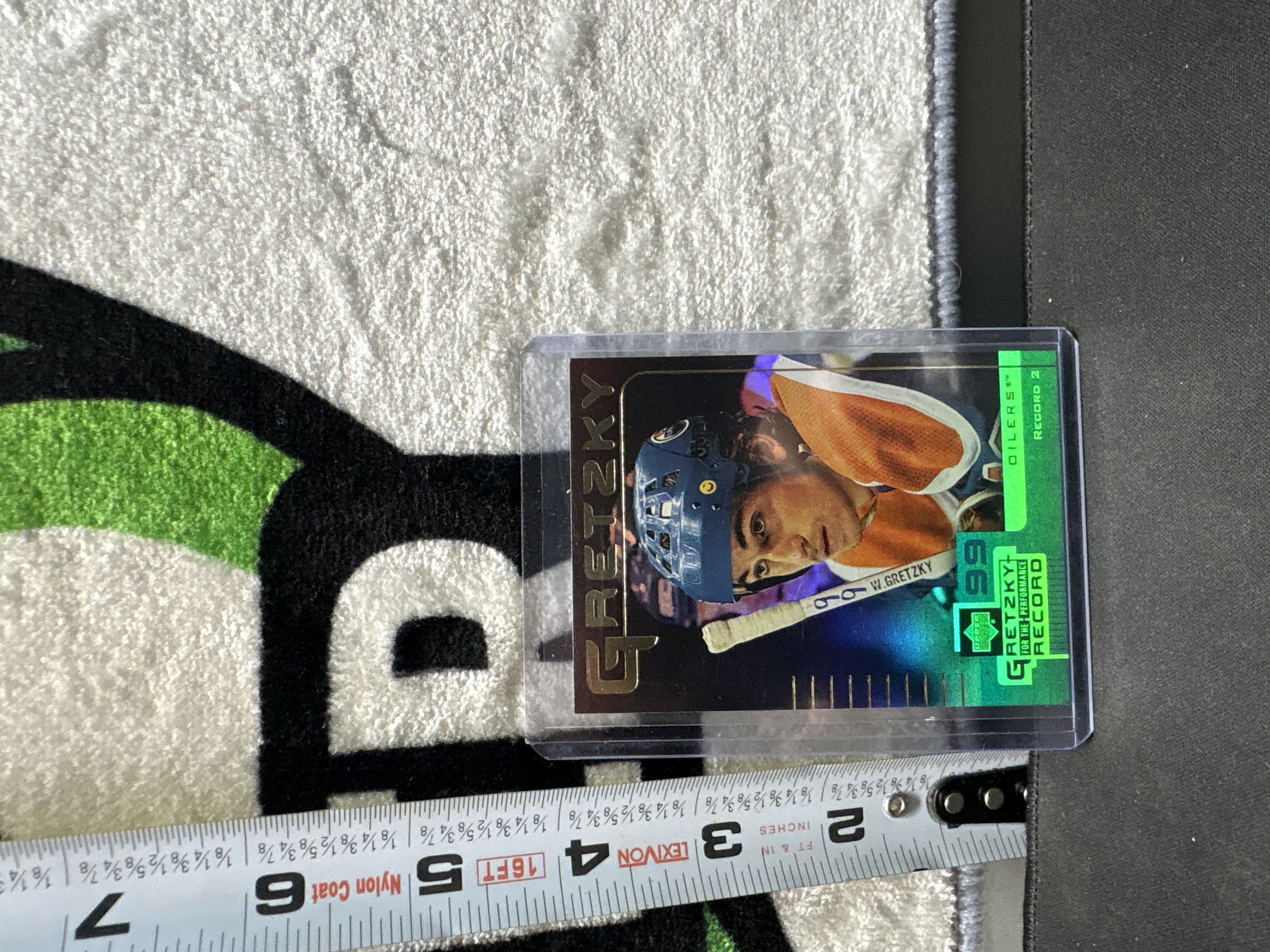 LOT 2026-916 — Carte de hockey de collection Upper Deck, « Gretzky for the Performance Record… — photo 1