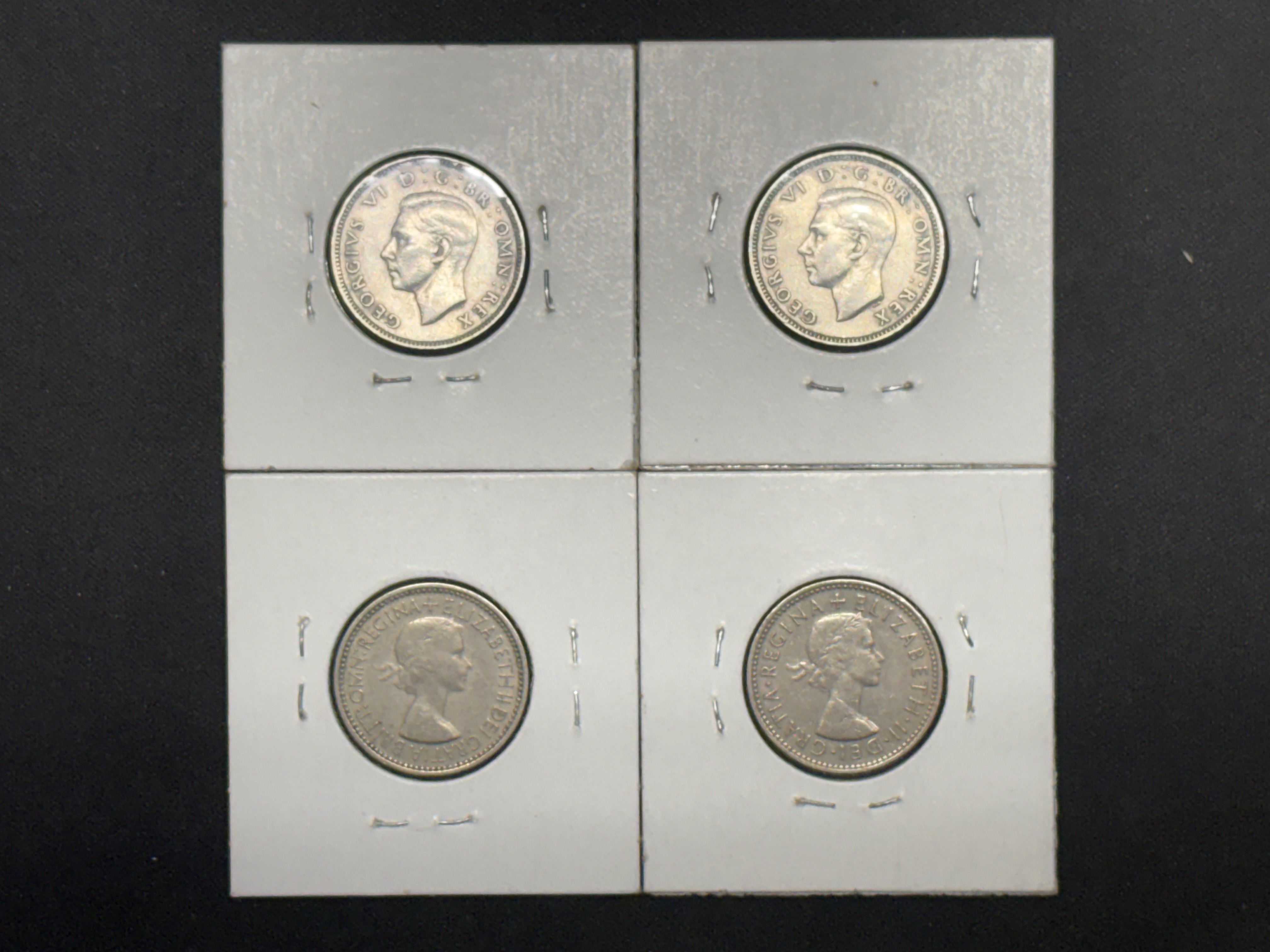 LOT 2026-920 — Ensemble de 4 pièces de monnaie britanniques d’un shilling, présentées… — photo 2