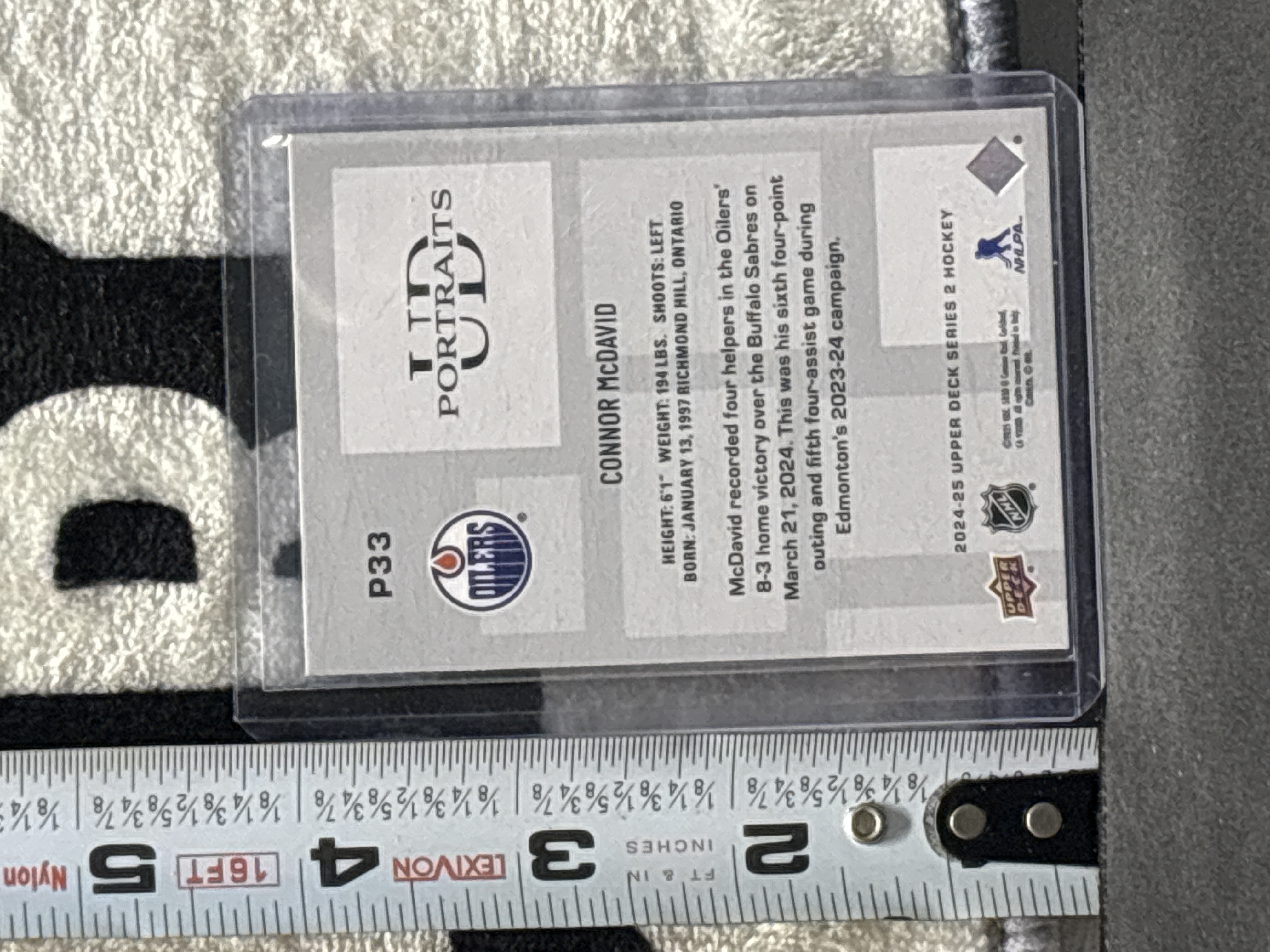 LOT 2026-927 — Carte de hockey de collection **Upper Deck UD Portraits**, modèle **P33**… — photo 2