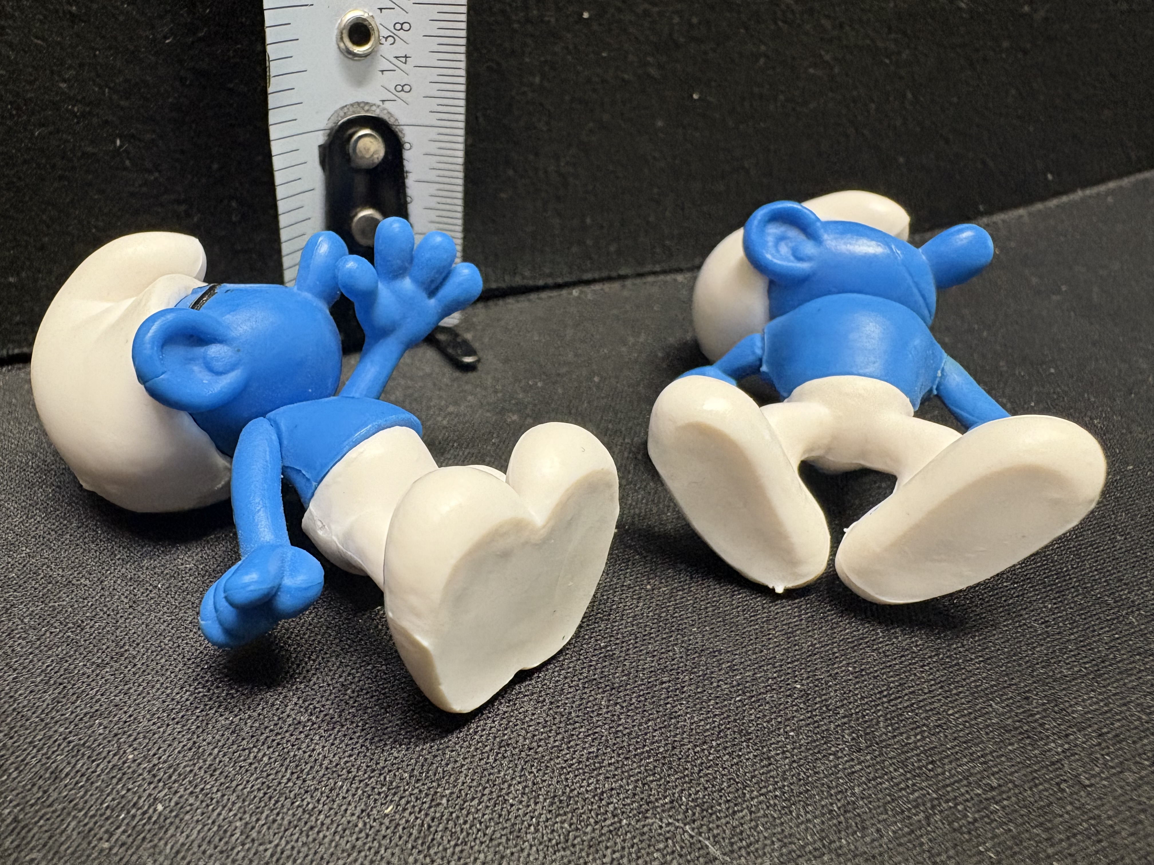 LOT 2026-097 — Lot de 2 figurines Les Schtroumpfs – Modèles différents – Vintage — photo 2