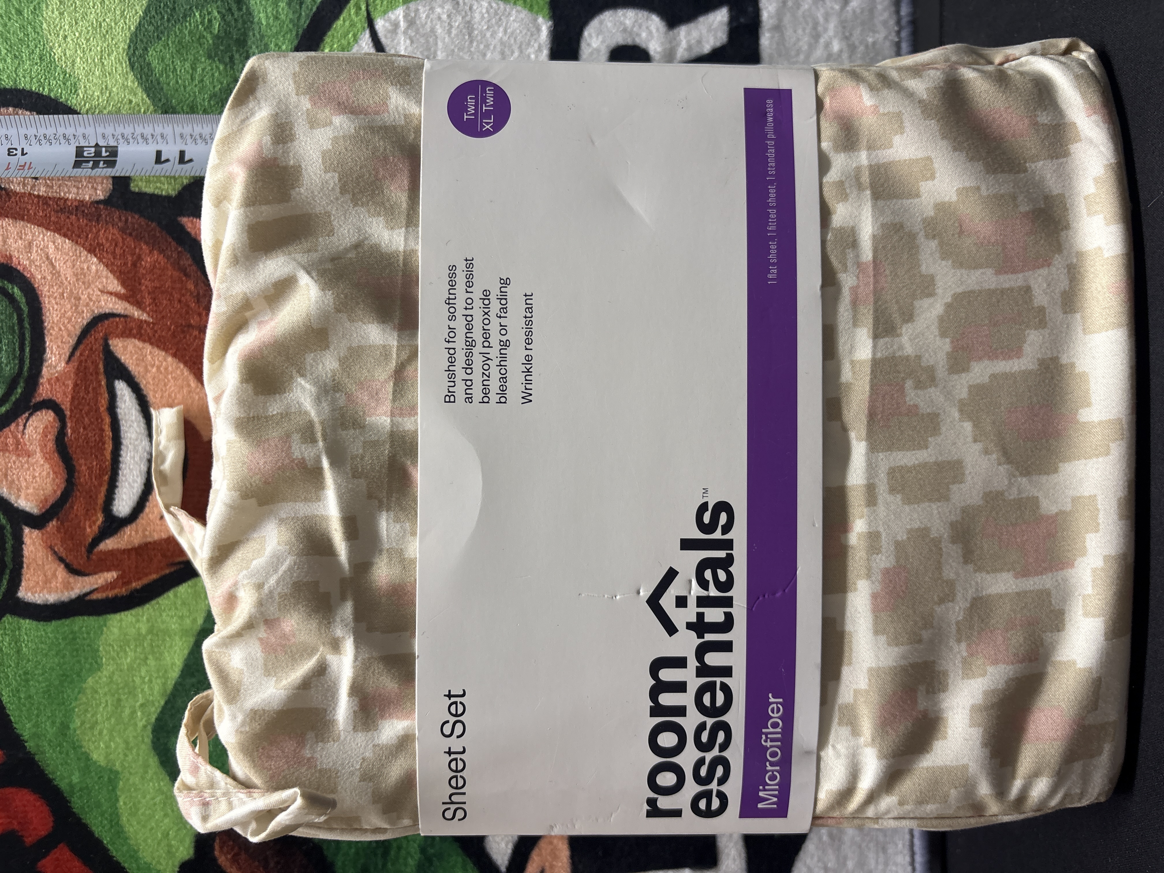 LOT 2026-971 — Ensemble de draps Room Essentials en microfibre, format Twin XL / Twin, dans… — photo 1